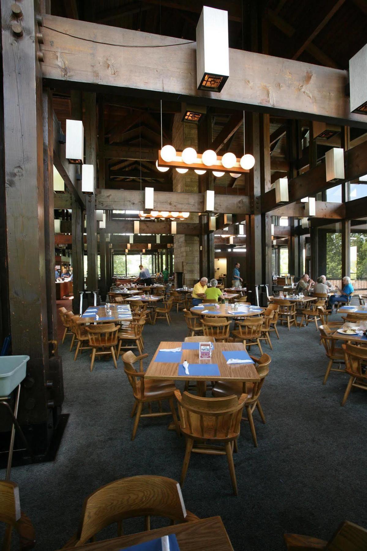Lake Barkley State Resort Canton Exterior foto
